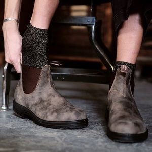 Blundstone classic Chelsea rustic brown boot